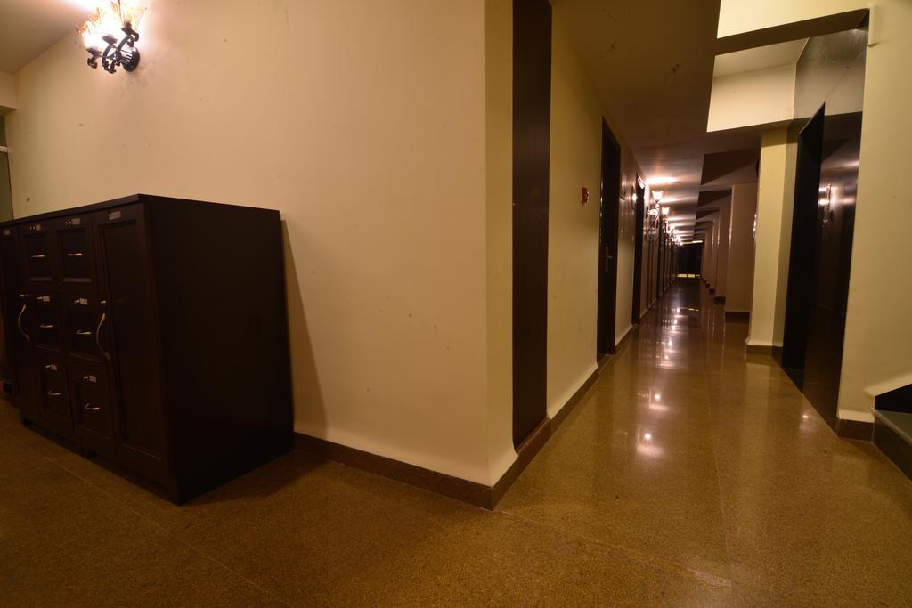 Seasons Hotel & Spa Madgaon Exteriör bild