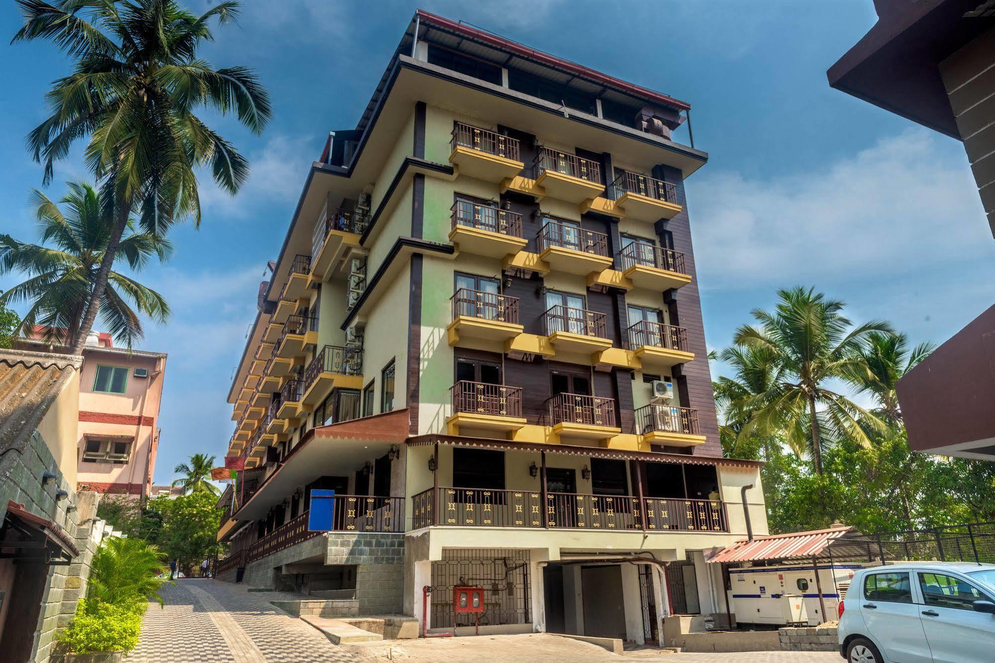 Seasons Hotel & Spa Madgaon Exteriör bild