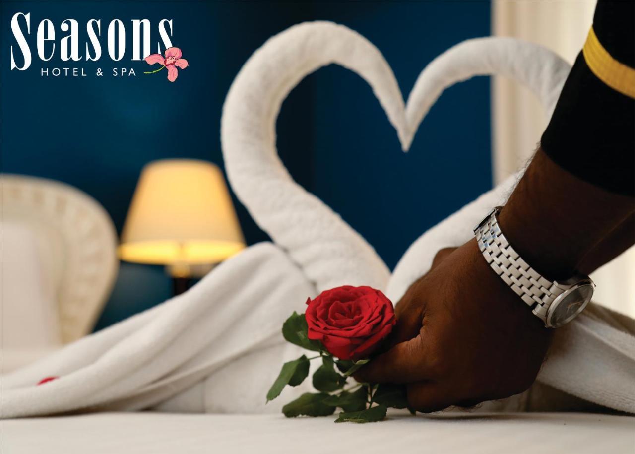 Seasons Hotel & Spa Madgaon Exteriör bild