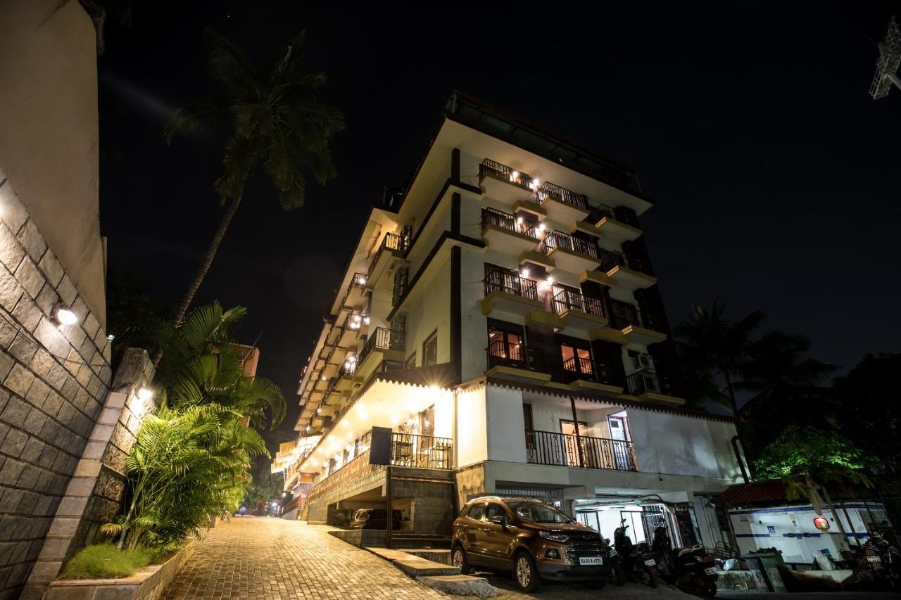 Seasons Hotel & Spa Madgaon Exteriör bild