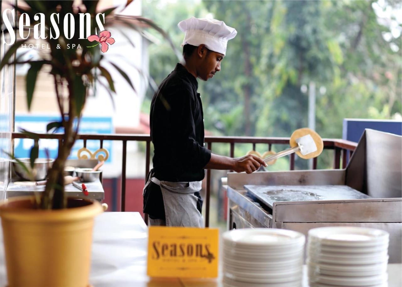 Seasons Hotel & Spa Madgaon Exteriör bild