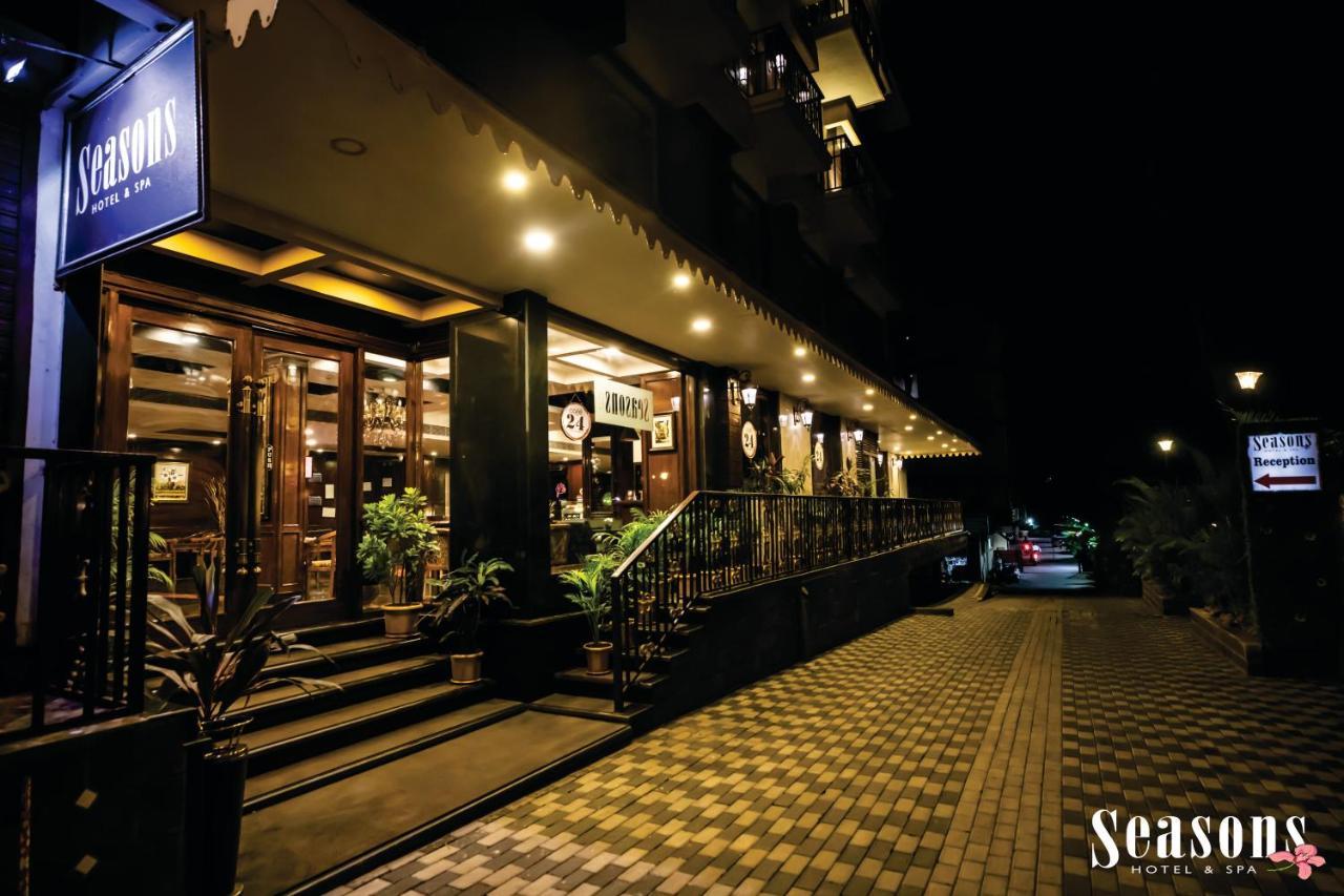 Seasons Hotel & Spa Madgaon Exteriör bild